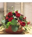 Baúl de flores con rosas rojas "Cartes"